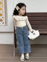DAZY Young Girl Front Button Pocket Bow Casual Jeans